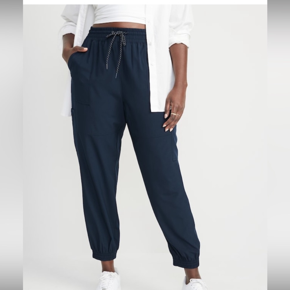 Old Navy • extra high waisted cargo pant • navy color • size medium